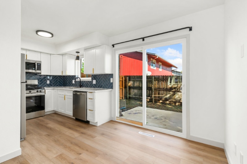 Building Photo - 1618 Banyan Dr