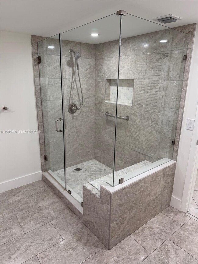 Building Photo - 7009 SW 115th Pl