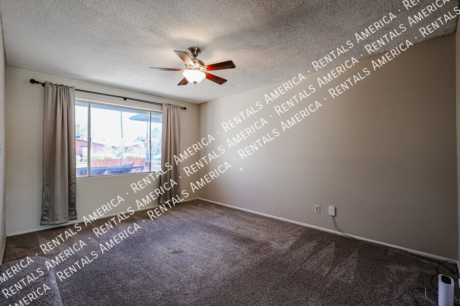 Building Photo - 2466 W Onza Ave