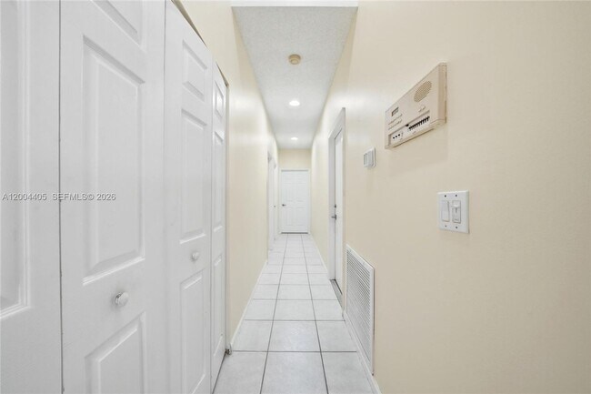 Building Photo - 2513 Coral Trace Pl