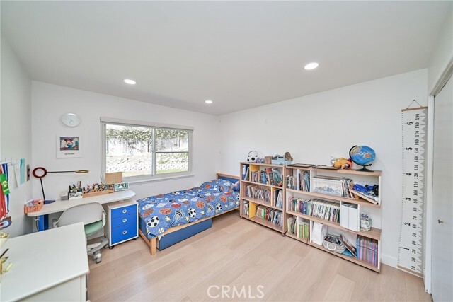 Building Photo - 6231 Lochvale Dr