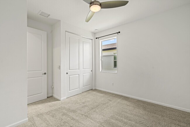 Building Photo - 11340 SW Lyra Dr.