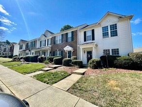 Building Photo - 5308 Jocelyn Ln