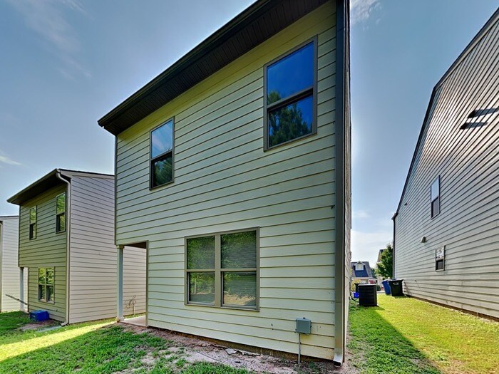 Building Photo - 6120 Avery St SW
