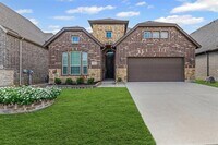 Building Photo - 3804 Carmel Hills Dr