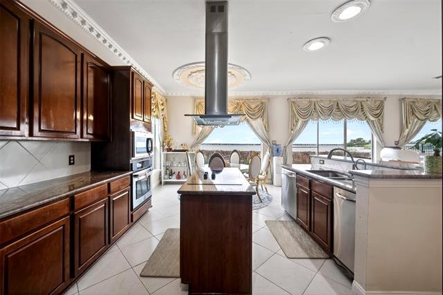 Building Photo - 5218 Lake Terrace Ct