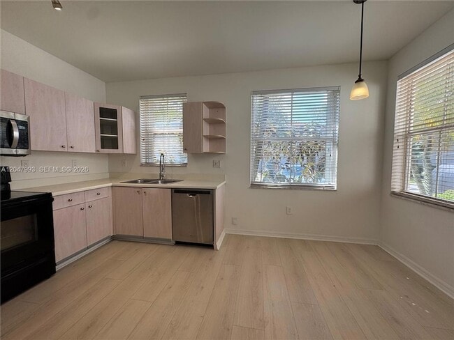Building Photo - 1595 Seagrape Way