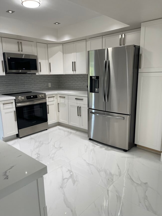 Building Photo - 4351 Orange Grove Blvd