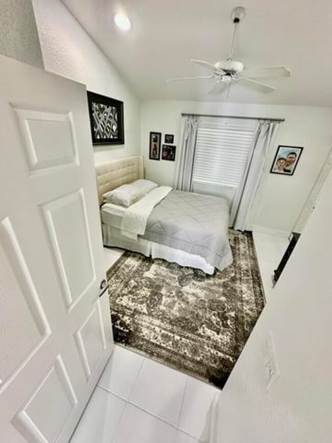 Building Photo - 3656 Mykonos Ct