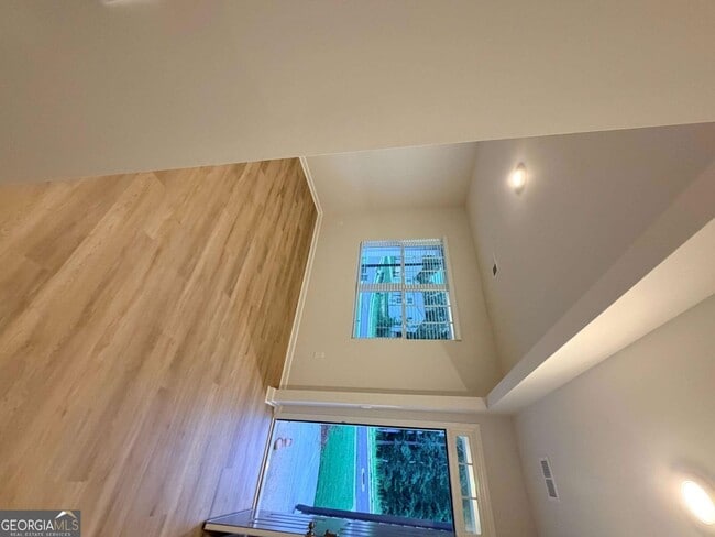 Building Photo - 112 Glenrise Dr