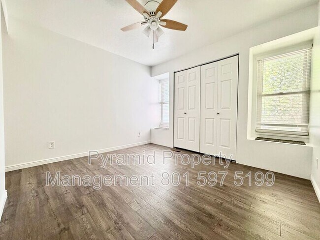 Building Photo - 1099 Shepard Ln