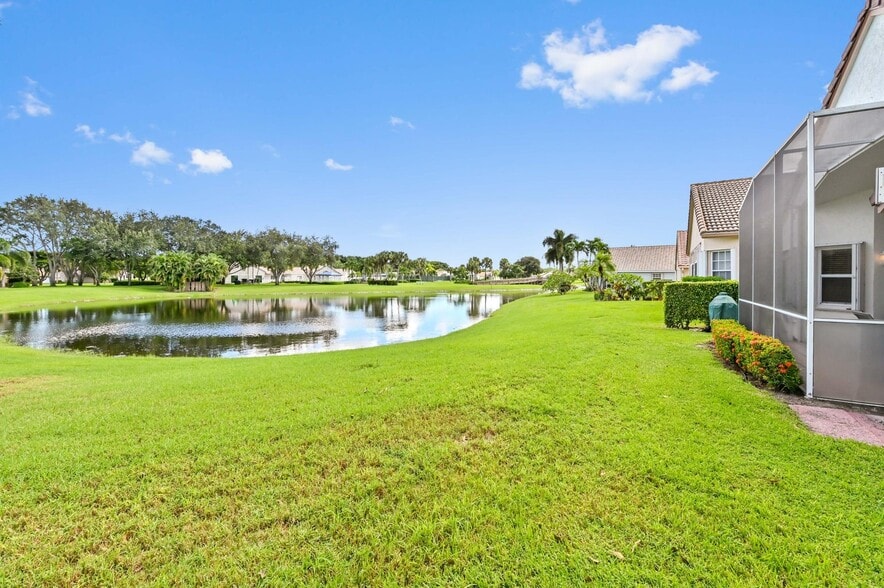 Building Photo - 14066 Glenlyon Ct