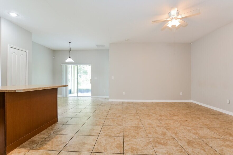 Building Photo - 416 Marathon Ln