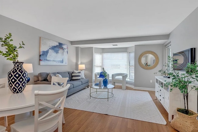 Building Photo - Watermill Place