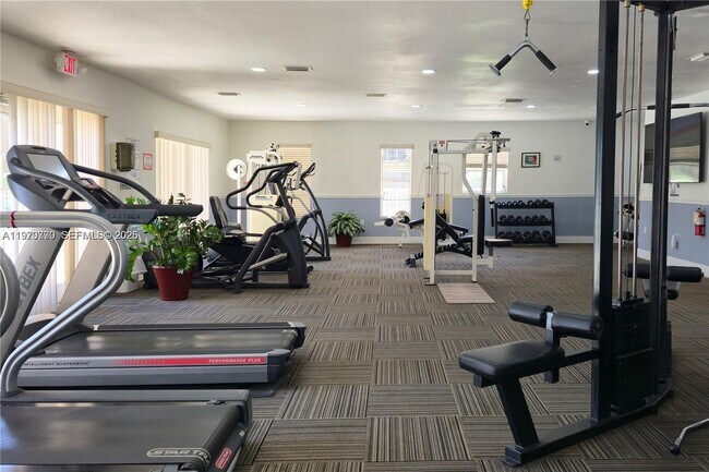 Building Photo - 5020 NW 79th Ave