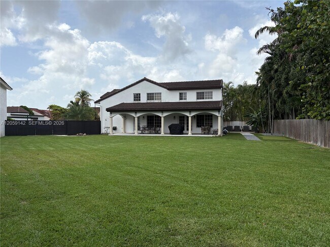 Building Photo - 6610 SW 104th Ct