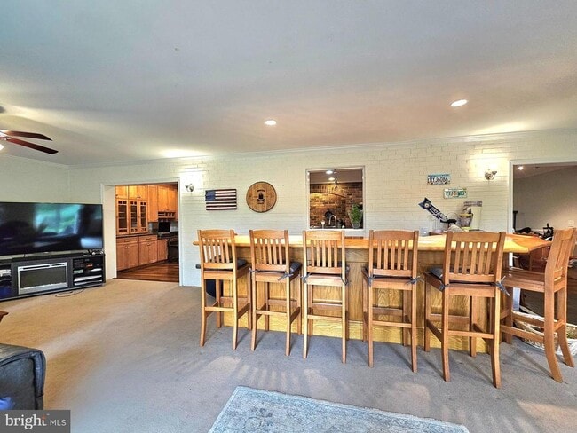 Building Photo - 3803 Aquia Dr
