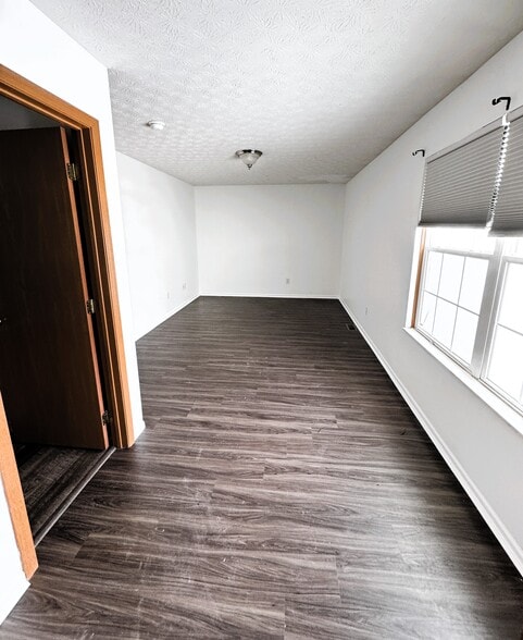 Master Bedroom - 3766 Dunlane Ct