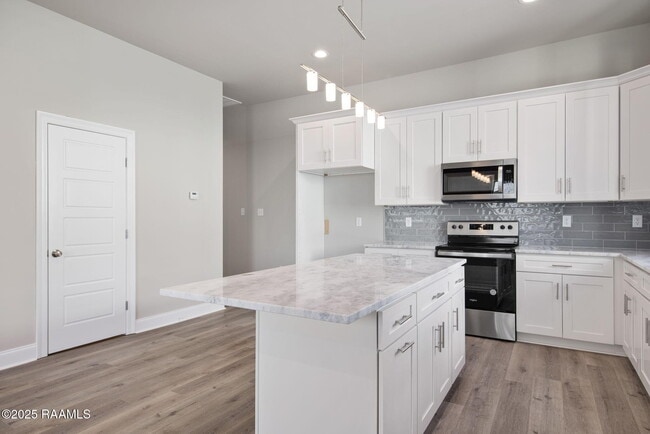Building Photo - 104 Canvasback Dr