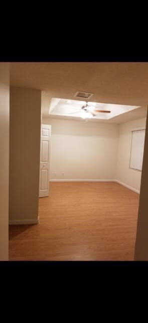 Building Photo - 3256 Commodore Ct
