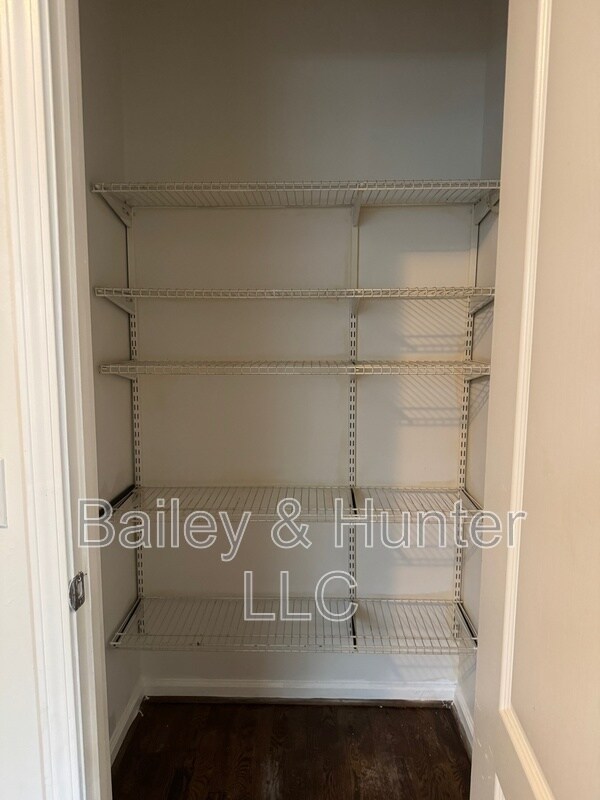 Building Photo - 764 Matilda Pl NW