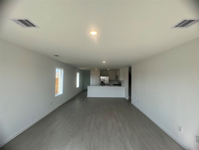 Building Photo - 16802 Great Highlands Dr