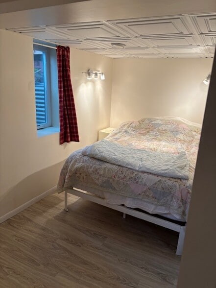 Bedroom with egress - 6356 Elm St