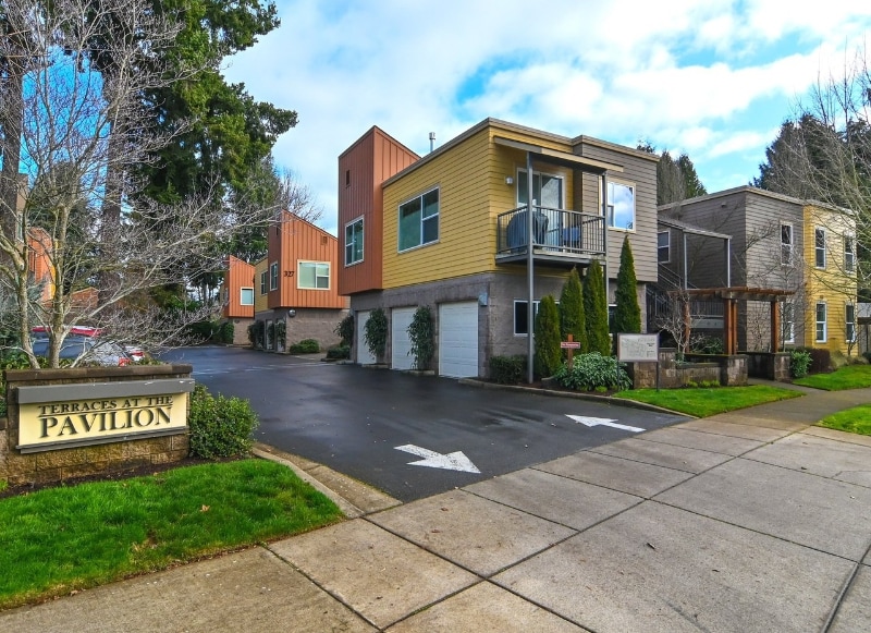 Building Photo - 347 Rustic Pl