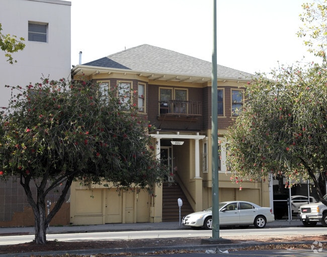 Building Photo - 551 W Grand Ave