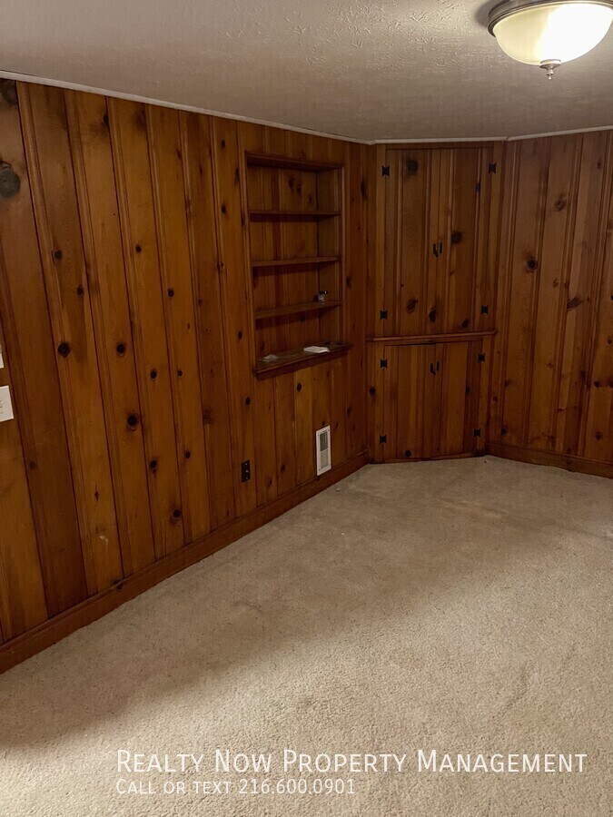 Building Photo - 25300 Lakeshore Blvd