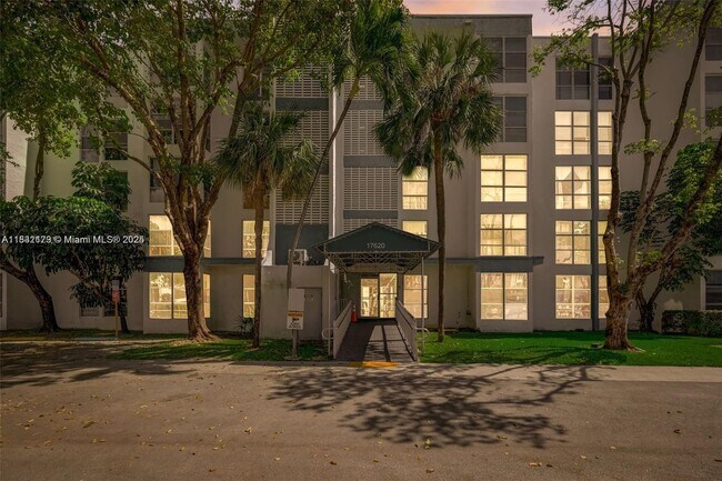 Building Photo - 17620 Atlantic Blvd