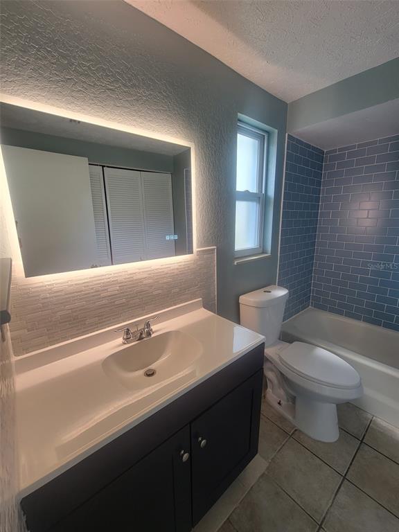 Building Photo - 5711 Silver Spur Dr