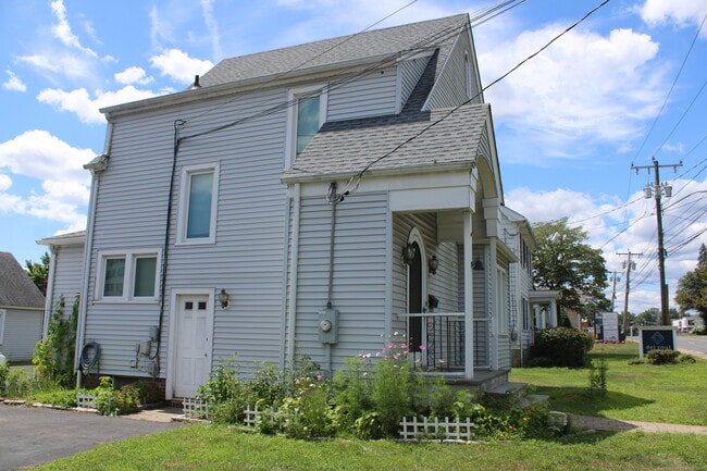 Building Photo - 55 E Cedar St