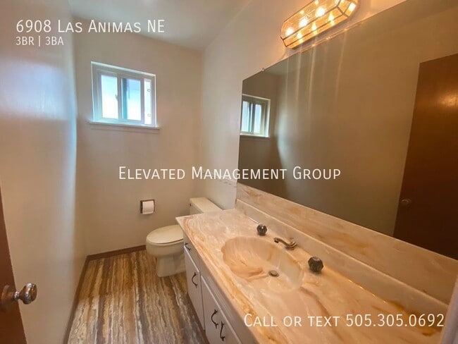 Building Photo - 6908 Las Animas Ave NE