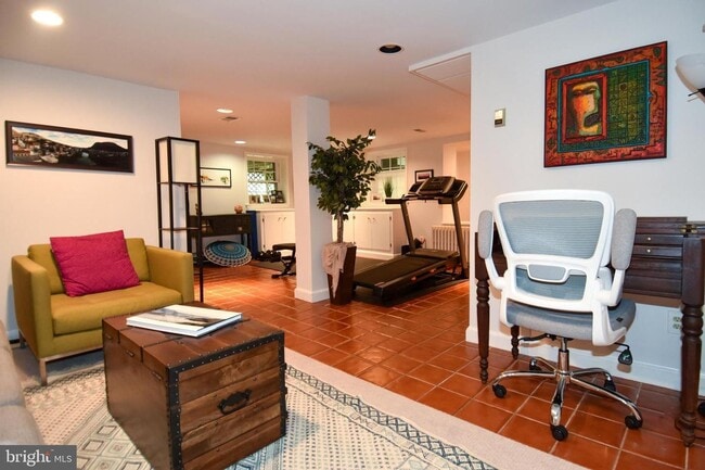 Building Photo - Discover exceptional comfort and timeless style in this beautifully updated single family residen...