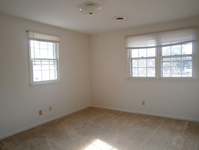 Building Photo - 112 Ramona Ave