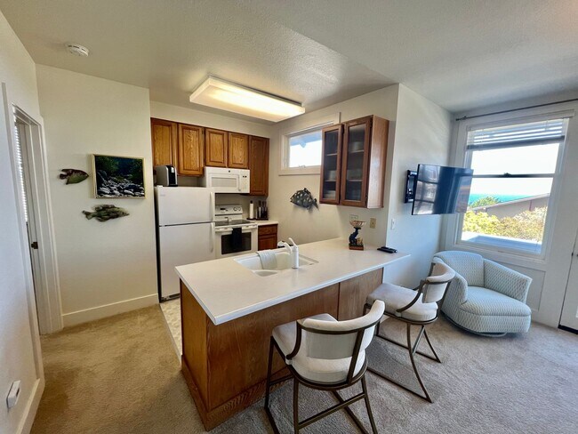 Building Photo - 189E - CS