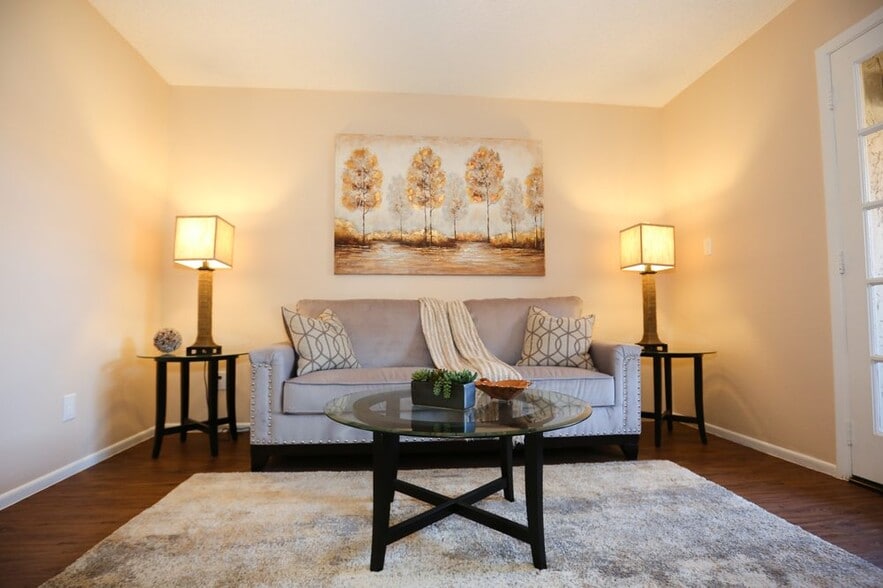 Building Photo - 7 W Mohawk Dr