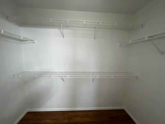 Building Photo - COMING SOON Newly Renovated 3 Bedroom 2 Bedroom Home