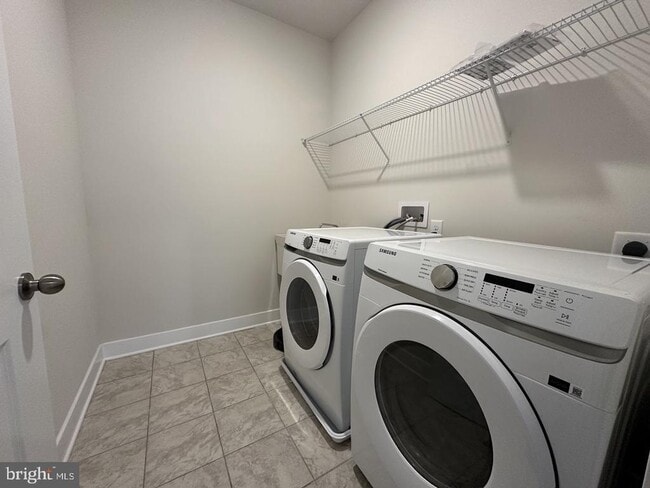 Building Photo - 34273 Graham Cir