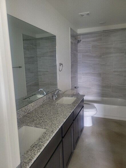 Building Photo - 1265 Lehmann Dr