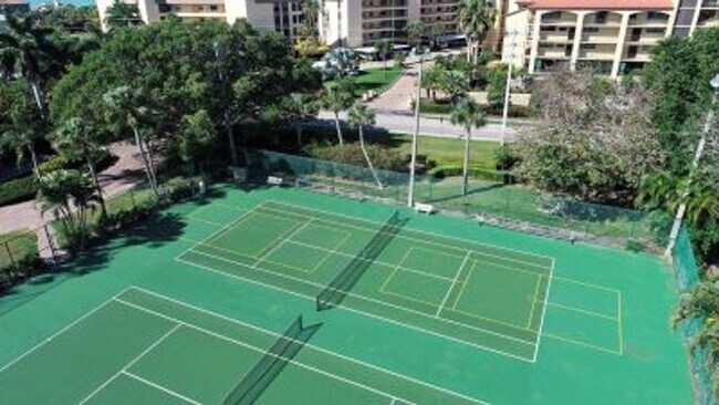 Building Photo - High Season Rental on Siesta Key at Turtle...