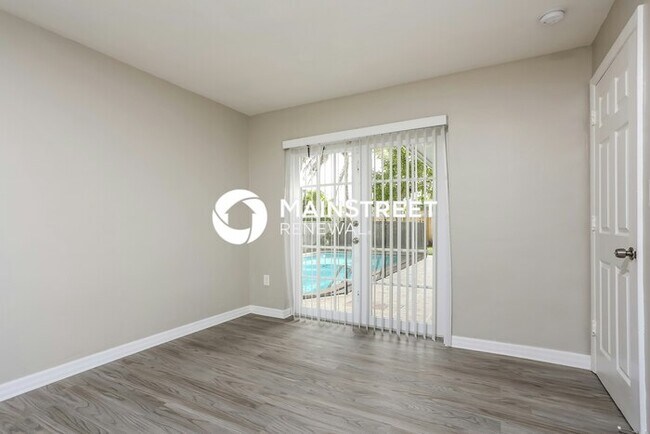 Building Photo - 3 Bedroom Pet-Friendly Home in Sunrise, FL with Main Street Renewal