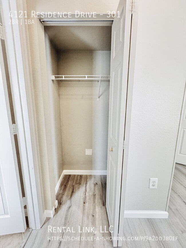 Building Photo - 4121 Residence Drive