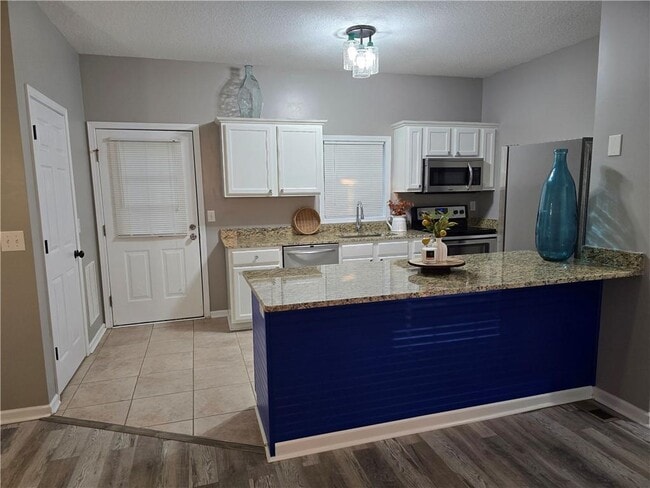 Building Photo - 31 Corinth Rd