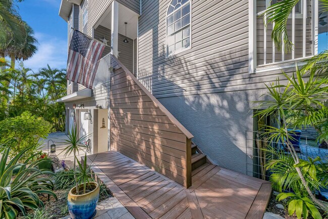 Building Photo - 28 Michiana Dr