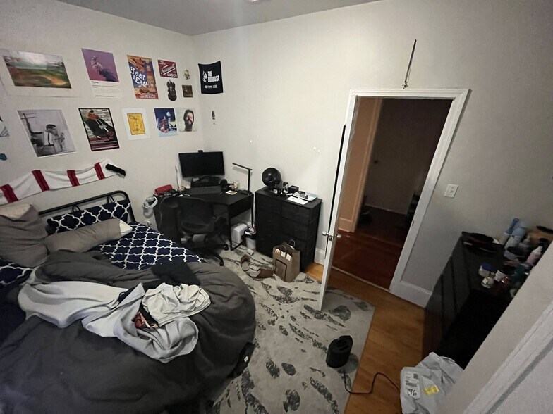 Building Photo - 226 Calumet St