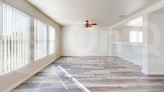 Building Photo - 1351 Burdock Dr S