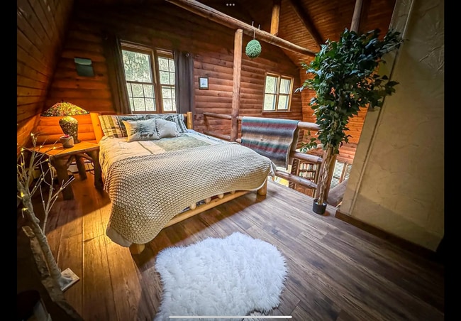 Building Photo - 27 Ann St