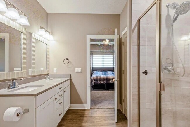 Building Photo - Waterfront Home in Buccaneer Bay with 3-Car Garage & Walkout Basement